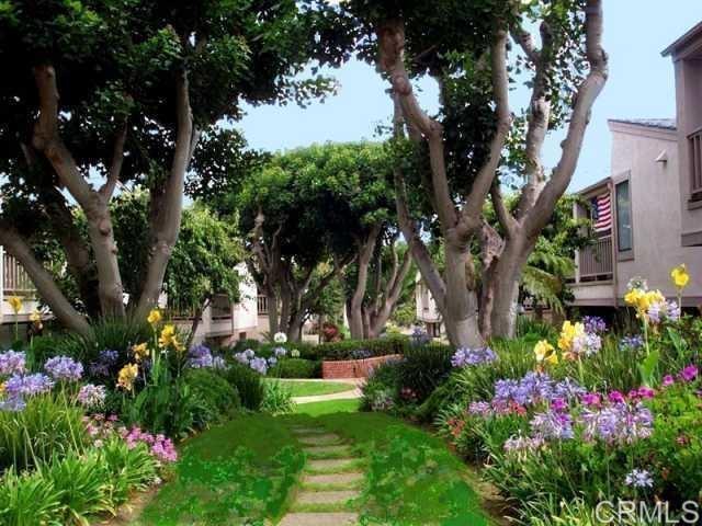 Building Photo - 527 S Sierra Ave