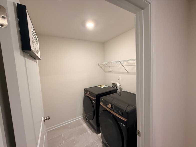 Building Photo - 2139 Cherry Top Dr