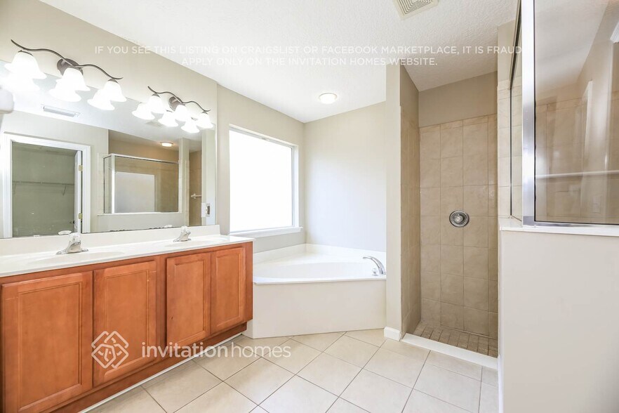 Building Photo - 3675 Blue Wing Ct