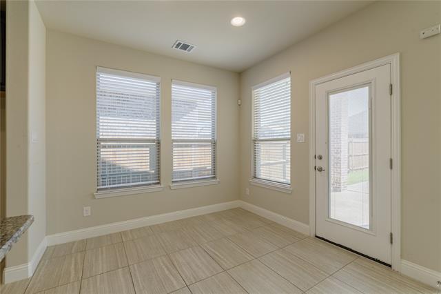 Building Photo - 1104 Hoyt Dr