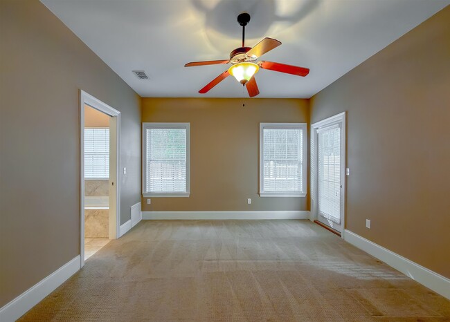 Building Photo - 1946 Sagebrook Dr