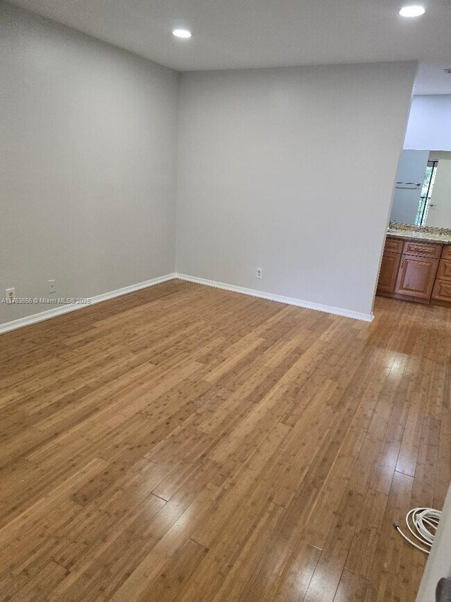 Building Photo - 3299 Cocoplum Cir