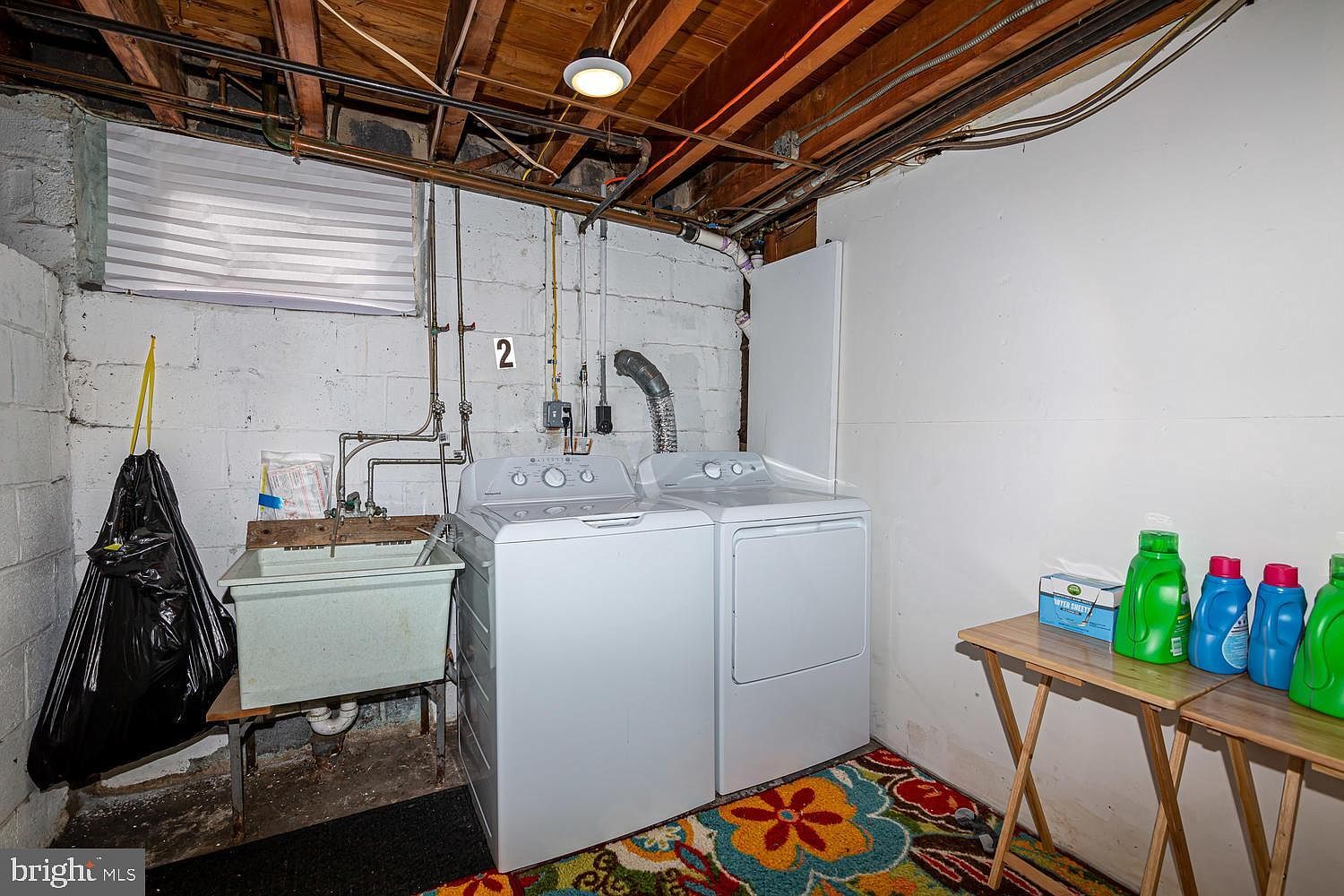 Building Photo - 3518 Rhoads Ave