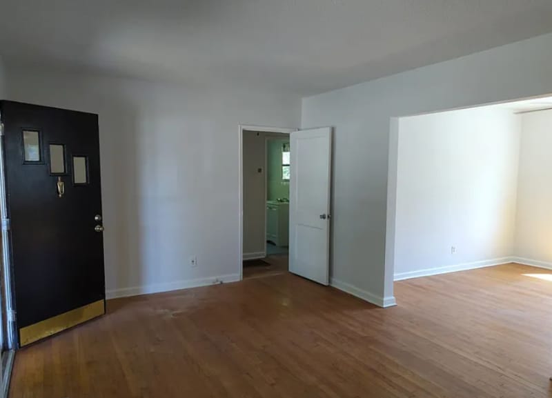 Building Photo - 100 Rees Ave