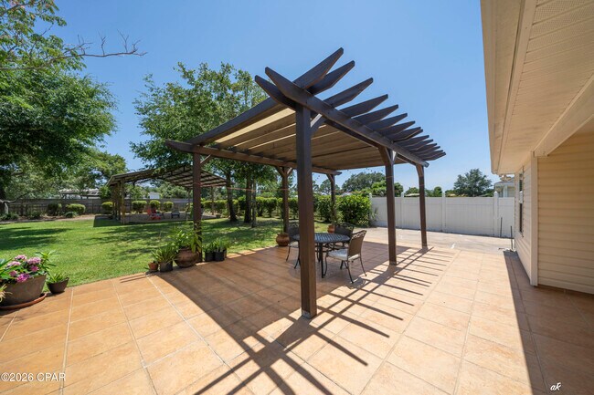 Building Photo - 420 Water Oak Cir