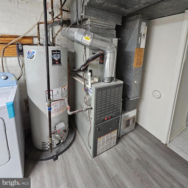 Building Photo - 7304 Camp Alger Ave