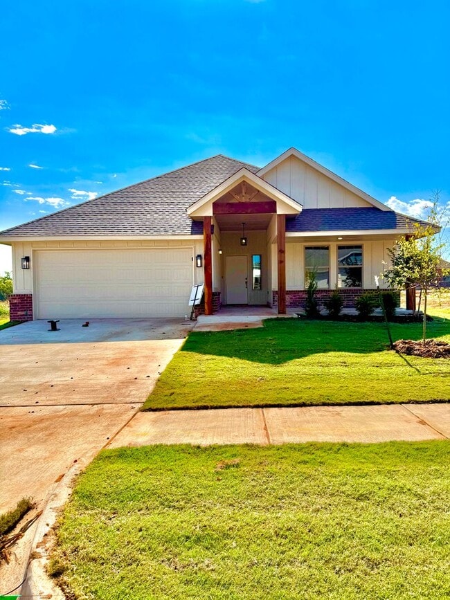 Primary Photo - Brand New Home in Yukon!