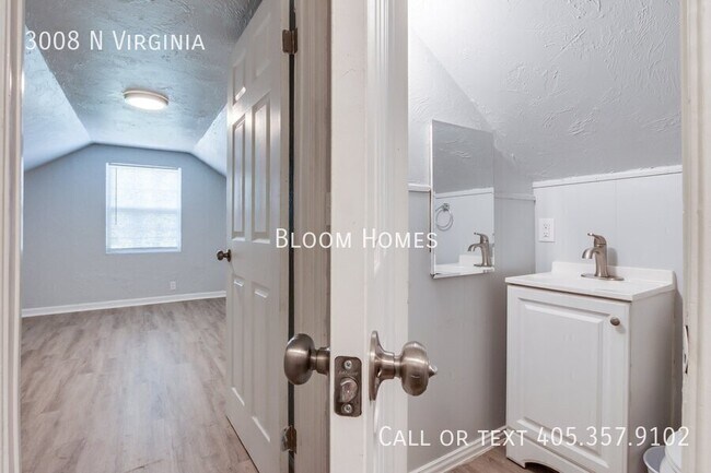 Building Photo - 3008 N Virginia-