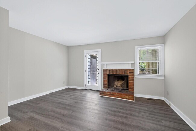 Building Photo - 5541 Kaplan Dr