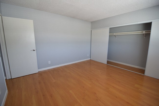 Building Photo - 4930 Whitsett Ave