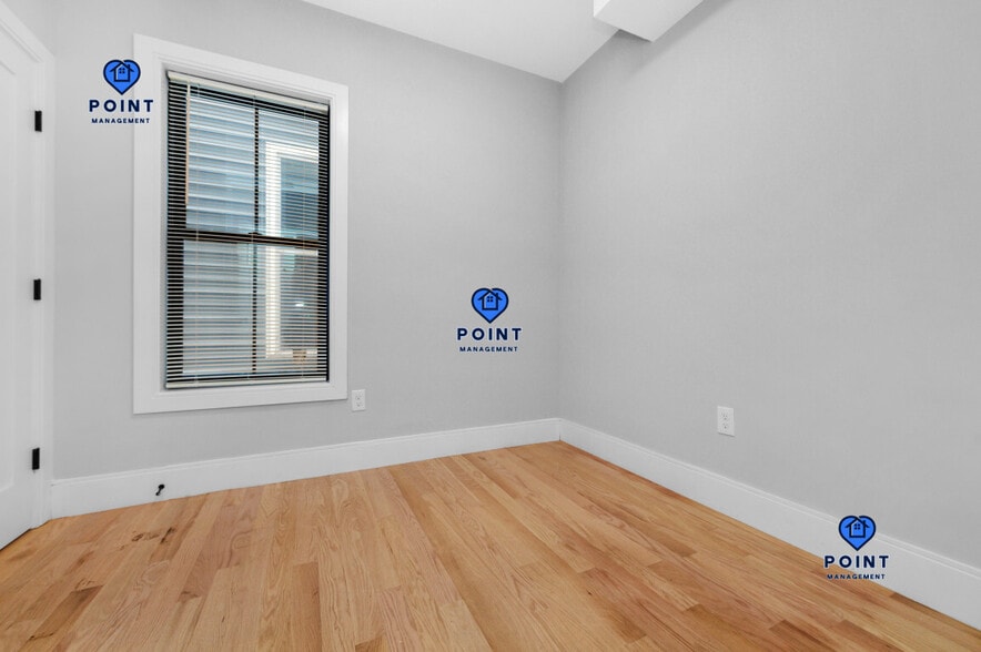 Building Photo - 130 Bremen St