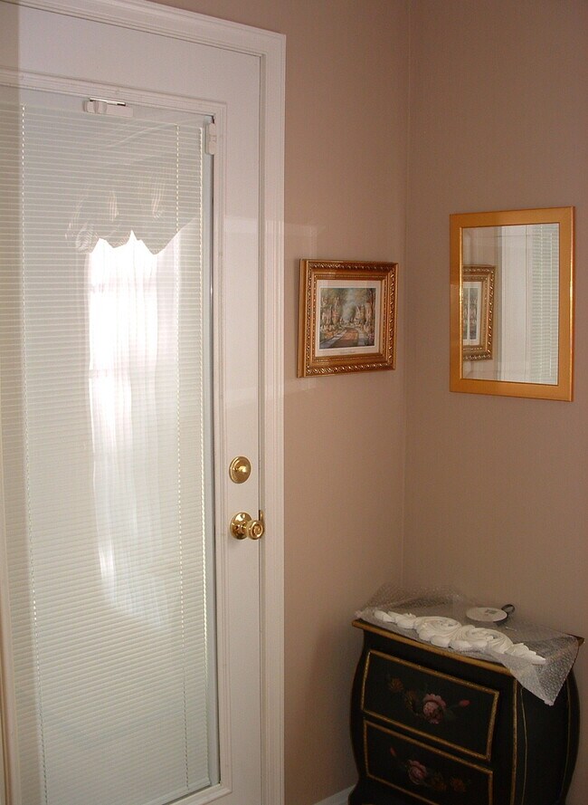 Building Photo - 9254 Sappington Rd