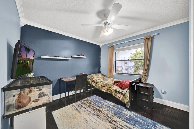 Building Photo - 8633 Vista Del Boca Dr