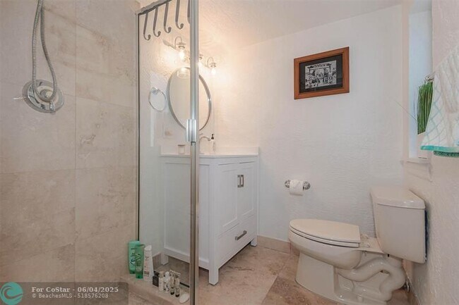 Building Photo - 1936 Harbour Inlet Dr