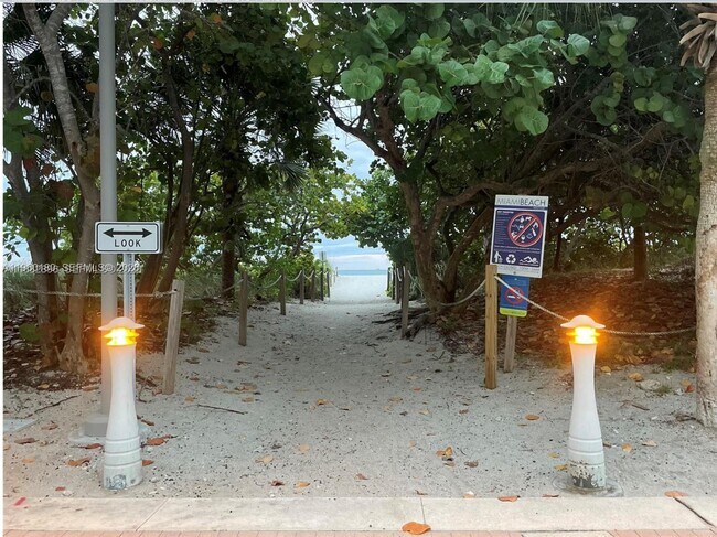 Building Photo - 5700 Collins Ave