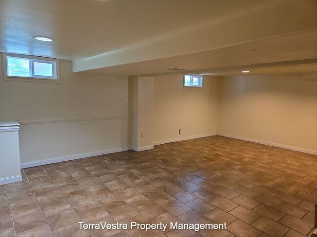 Building Photo - Now Showing for 2026-2027 School Year Glas...