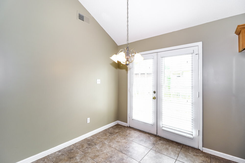 Building Photo - 2842 Misty Briar Cove