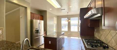 Building Photo - 887 Lemieux Ln