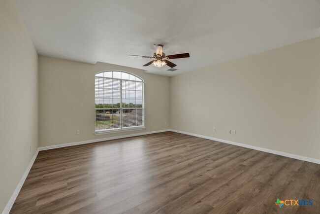 Building Photo - 3111 Douglas Fir Dr
