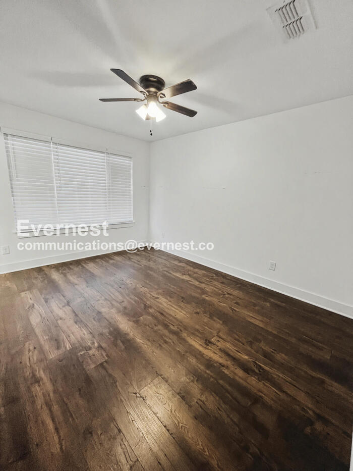 Building Photo - 300 Stewarts Ferry Pike