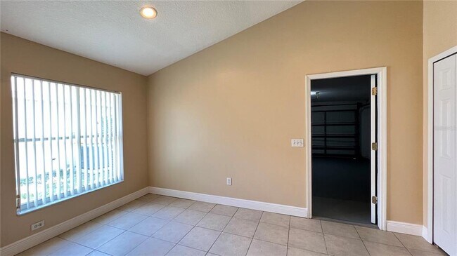 Building Photo - 1213 Cedarwood Way
