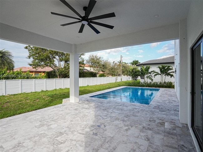 Building Photo - 13004 Davie Oaks Dr