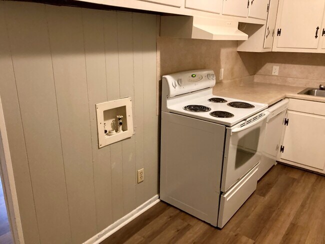 Building Photo - 117 Parkburg Rd