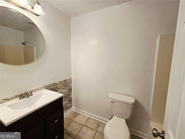 Building Photo - 1703 Windy Ridge Ct SE