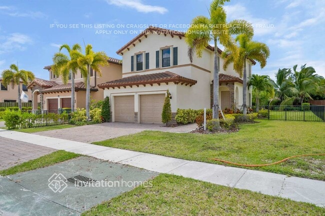 Building Photo - 132 NE 27th Terrace