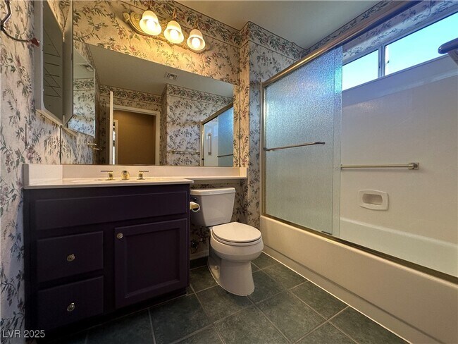 Building Photo - 9945 Bundella Dr