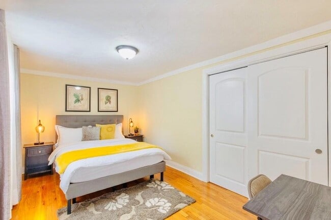 Building Photo - 279 Hach Ln