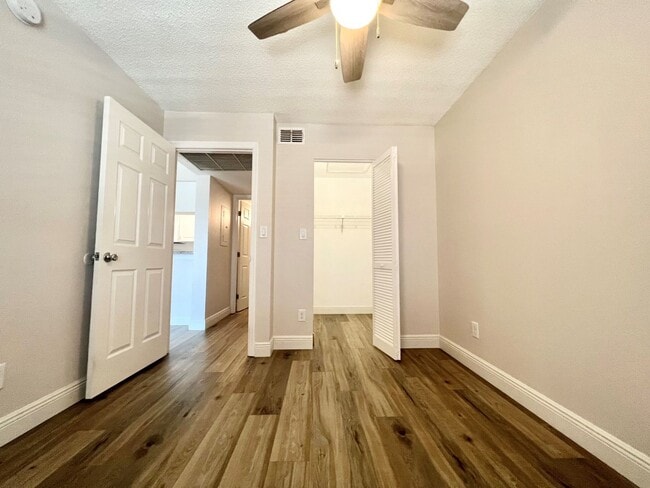 Building Photo - Mystic Gardens 5319-1909