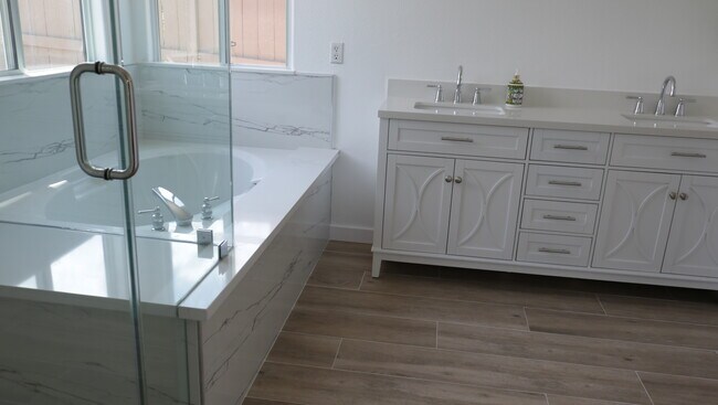 Building Photo - 23776 Corte Carrio