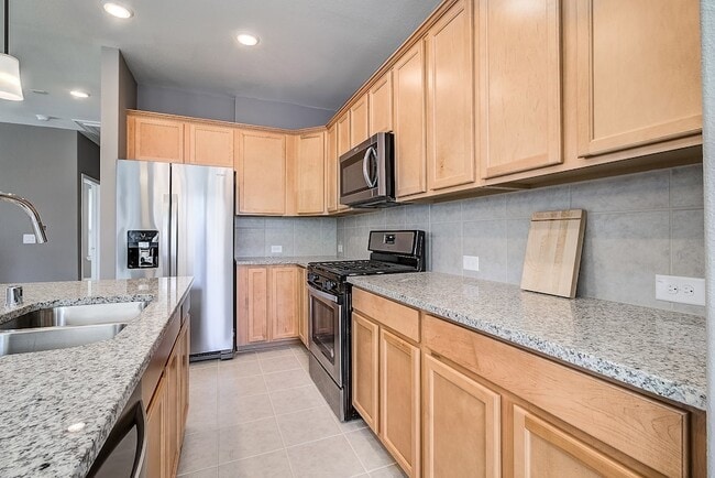 Building Photo - 9312 Bauer Vista Dr