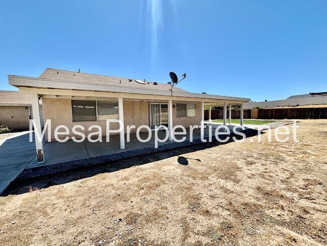 Building Photo - 14145 Heritage Ct