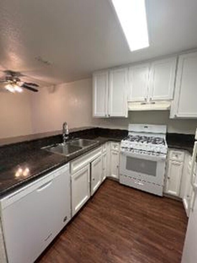 Building Photo - COMING SOON...TRINITY RIVER CONDO - 2 BR/2BA