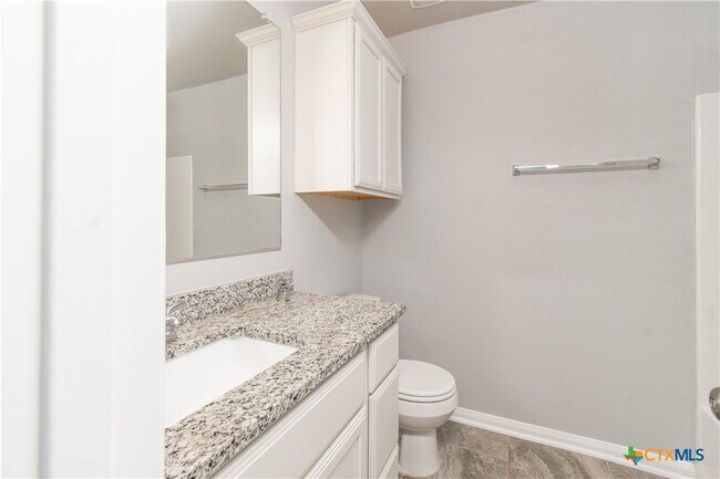 Building Photo - 3209 Shawlands Rd