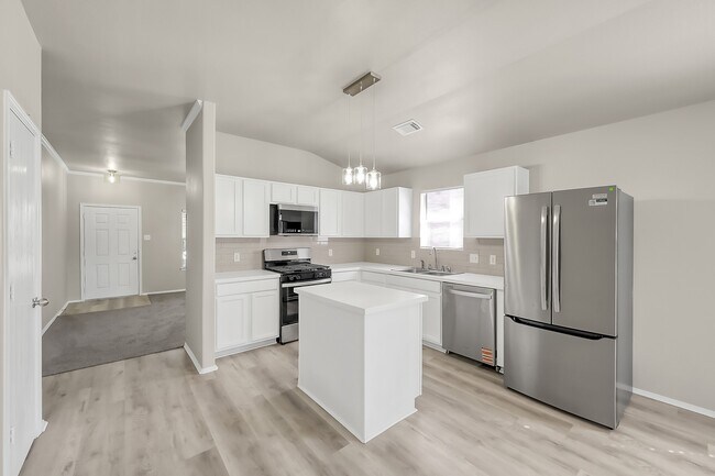 Building Photo - 3139 Lodgemist Ln