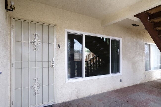 Building Photo - Downstairs 2-Bedroom Condo in Banning--55+ Gated Community!