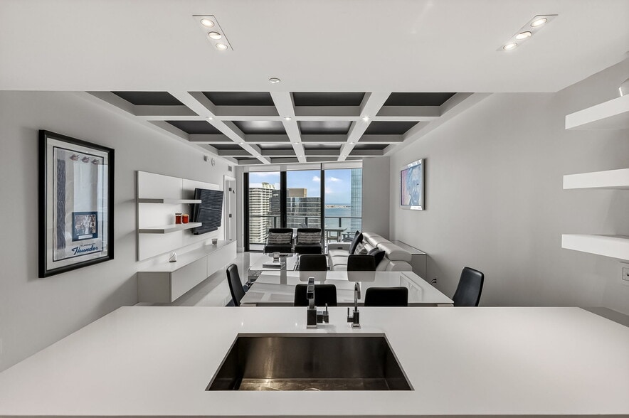 Open Plan - 1300 S Miami Ave