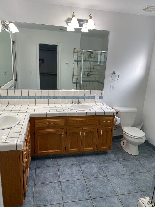 Building Photo - 2096 Alcott St