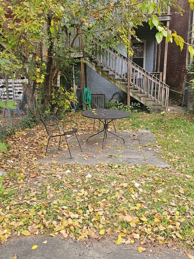 Building Photo - 6th Street NE