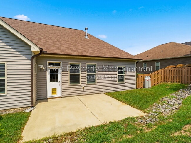Building Photo - 8029 Crookneck Dr