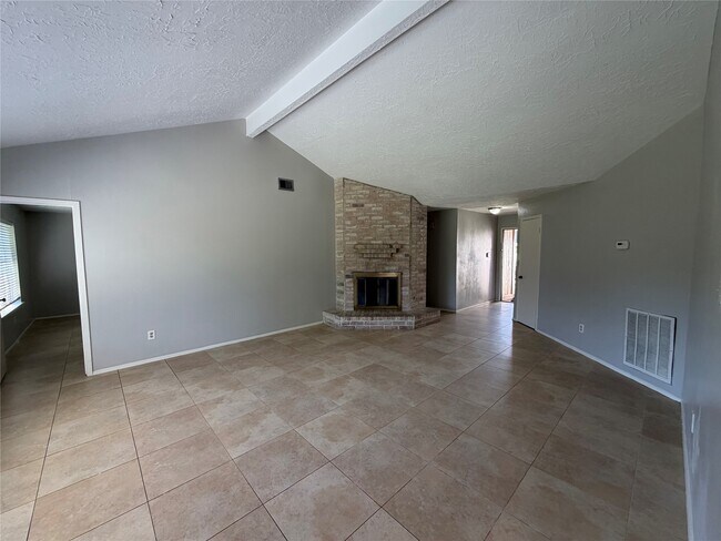 Building Photo - 2815 Fir Crest Ct