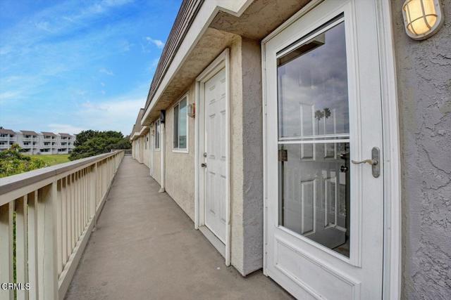 Building Photo - 385 E Surfside Dr