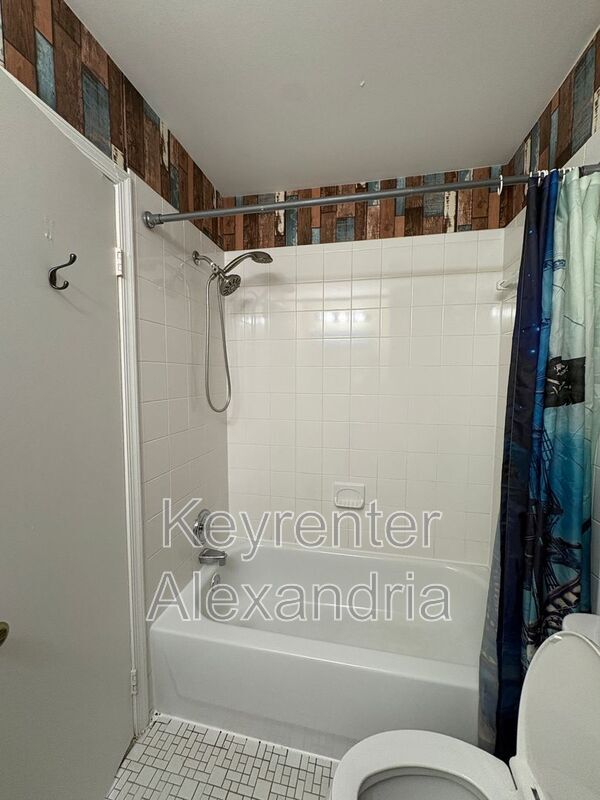 Building Photo - 8239 Dr Craik Ct