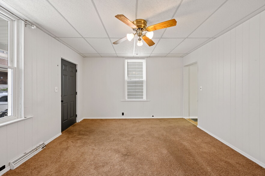 Building Photo - 218 Jackson Ave