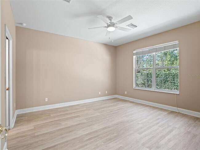 Building Photo - 3836 SW 33rd Terrace