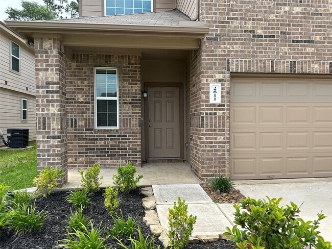 Building Photo - 2611 Hoffman Ln