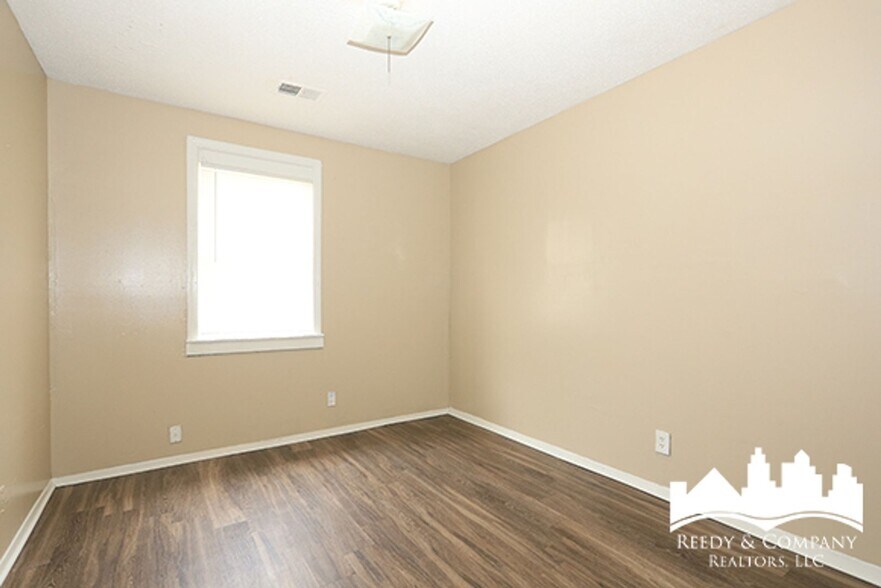 Building Photo - 416 Carbon Cove